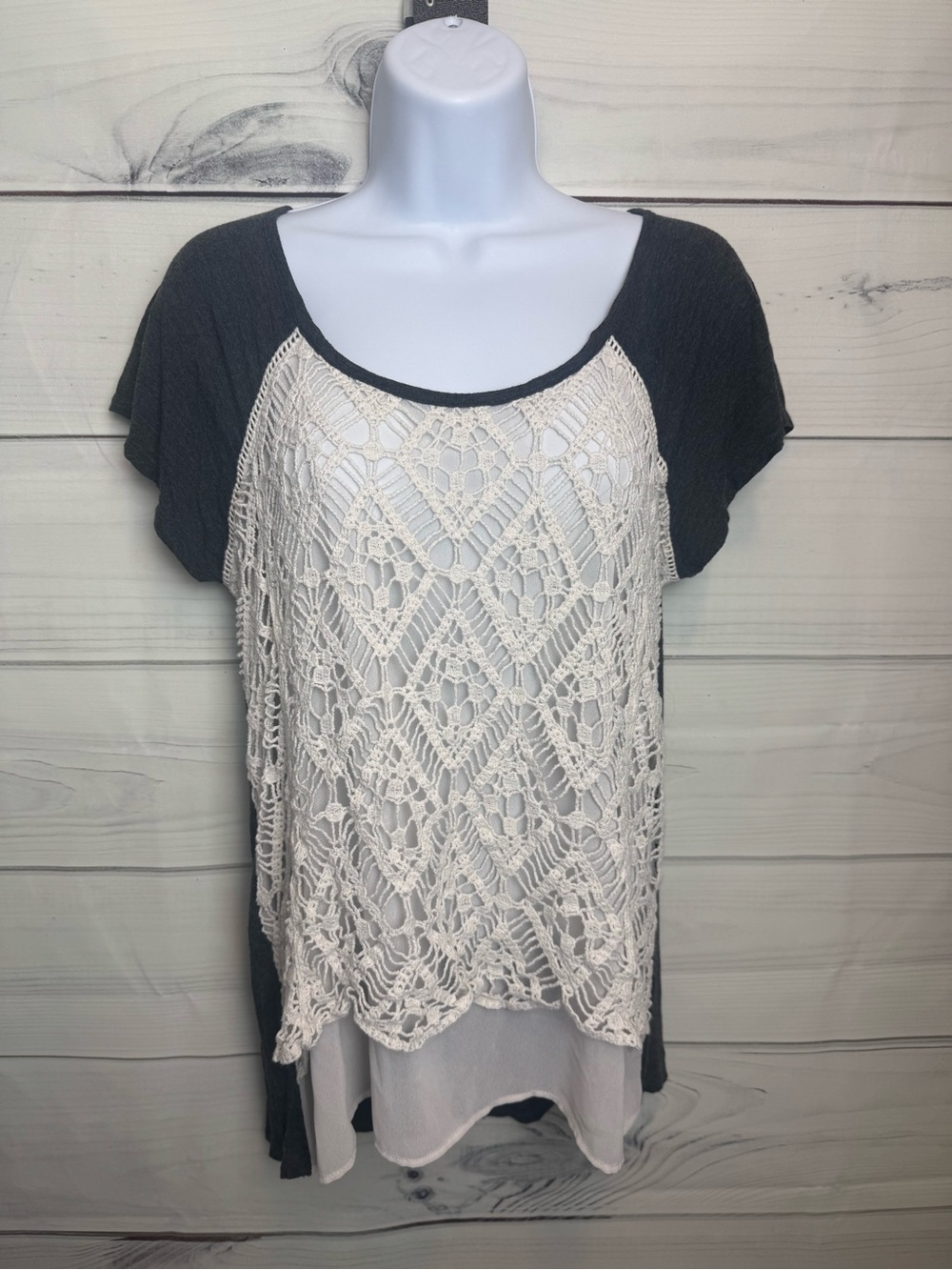Eyeshadow Crochet-Overlay Tunic Top - Black & Cream